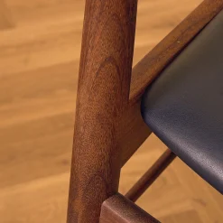 Dänische Esszimmerstühle aus Teak und Nussholz von Ærthøj Jensen & Mølholm, 1960, 4er Set