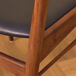 Dänische Esszimmerstühle aus Teak und Nussholz von Ærthøj Jensen & Mølholm, 1960, 4er Set