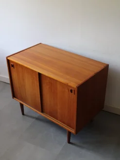 Dänischer Vintage Schrank aus Teak für LP-Spieler, 1960er