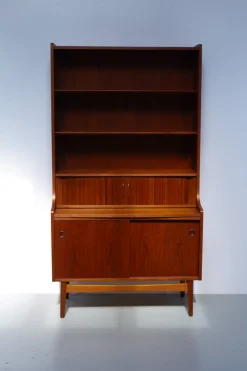 Dänisches Mid-Century Modern Teak Bücherregal von Johannes Sorth für Nexø, 1960er