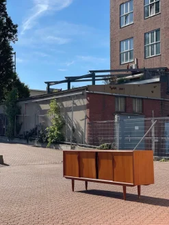 Dänisches Mid-Century Teak Sideboard von Axel Christensen für Aco Møbler, Dänemark, 1960er