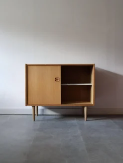 Dänisches Vintage Sideboard aus Eiche, 1960er