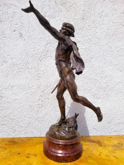Emile Picault, Victoria, Bronzeskulptur, Ende 19. Jh.
