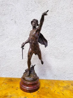 Emile Picault, Victoria, Bronzeskulptur, Ende 19. Jh.