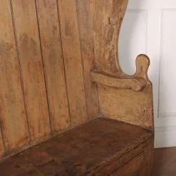 Englische original bemalte Tavernensiedlung