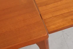 Esstisch aus Teak von Henning Kjærnulf, Dänemark, 1960er