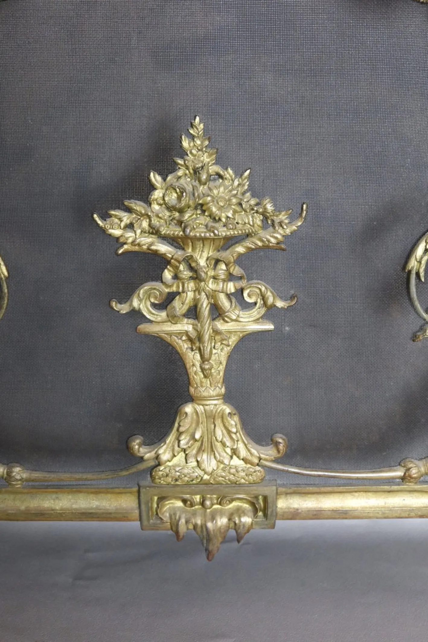 Feuerschutz aus Vergoldeter Bronze, 19. Jh.