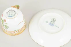 Flora Danica Demitasse Tasse mit Untertasse aus Porzellan von Royal Copenhagen, 1960er, 2er Set