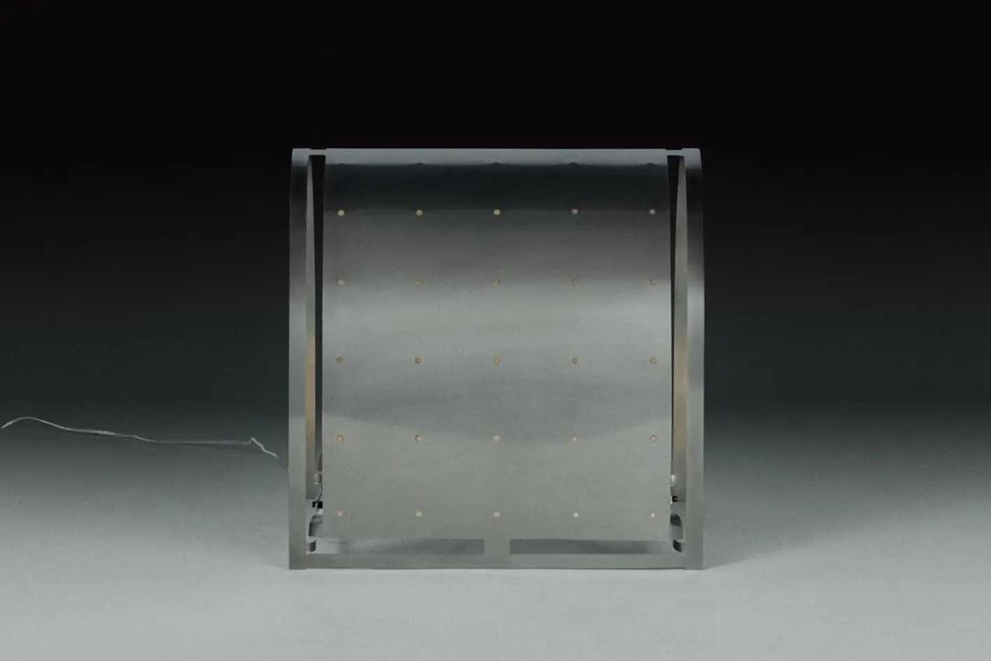 Folio Stehlampe von Kutarq Studio
