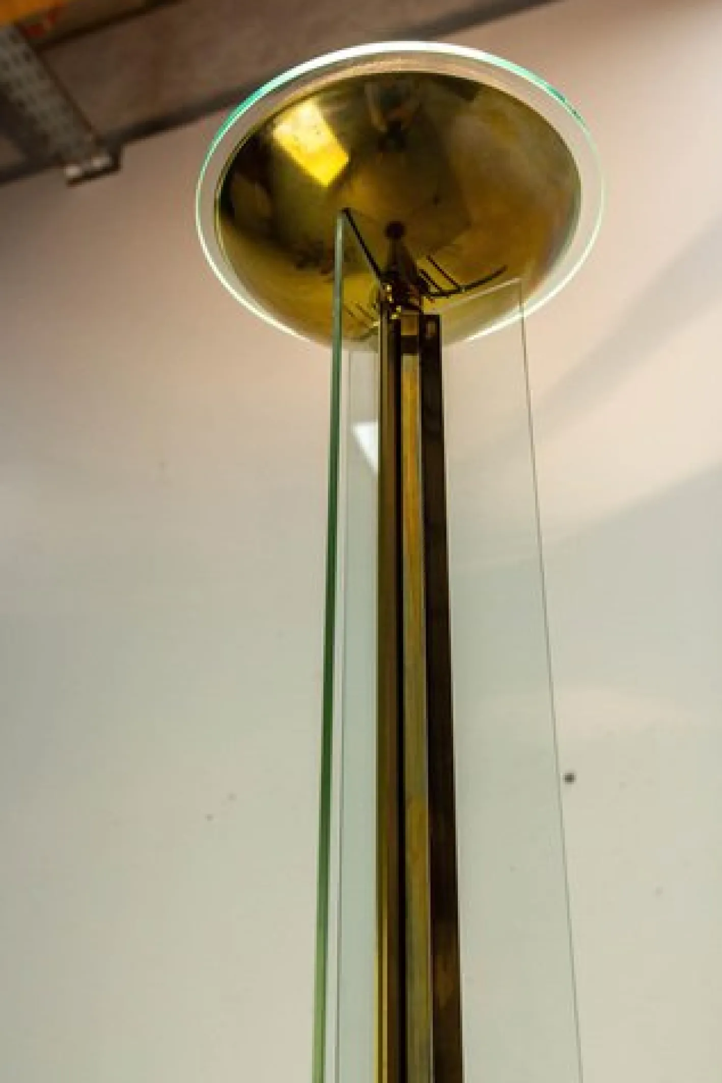 Französische Vintage Stehlampe aus Messing & Glas, 1980er