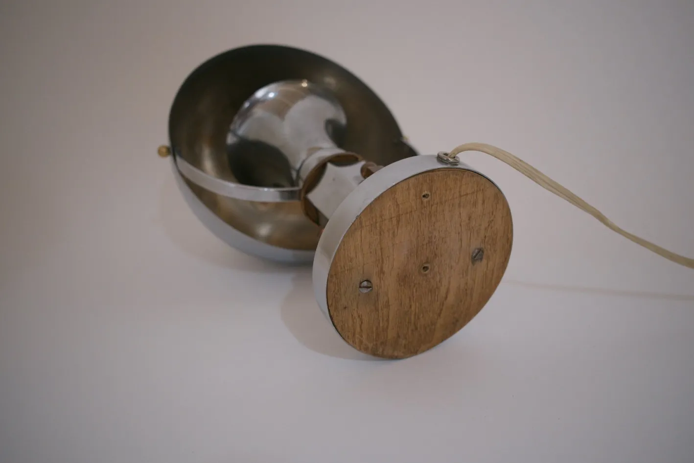 Französische Vintage Tischlampe aus Kupfer & Chrom, 1930
