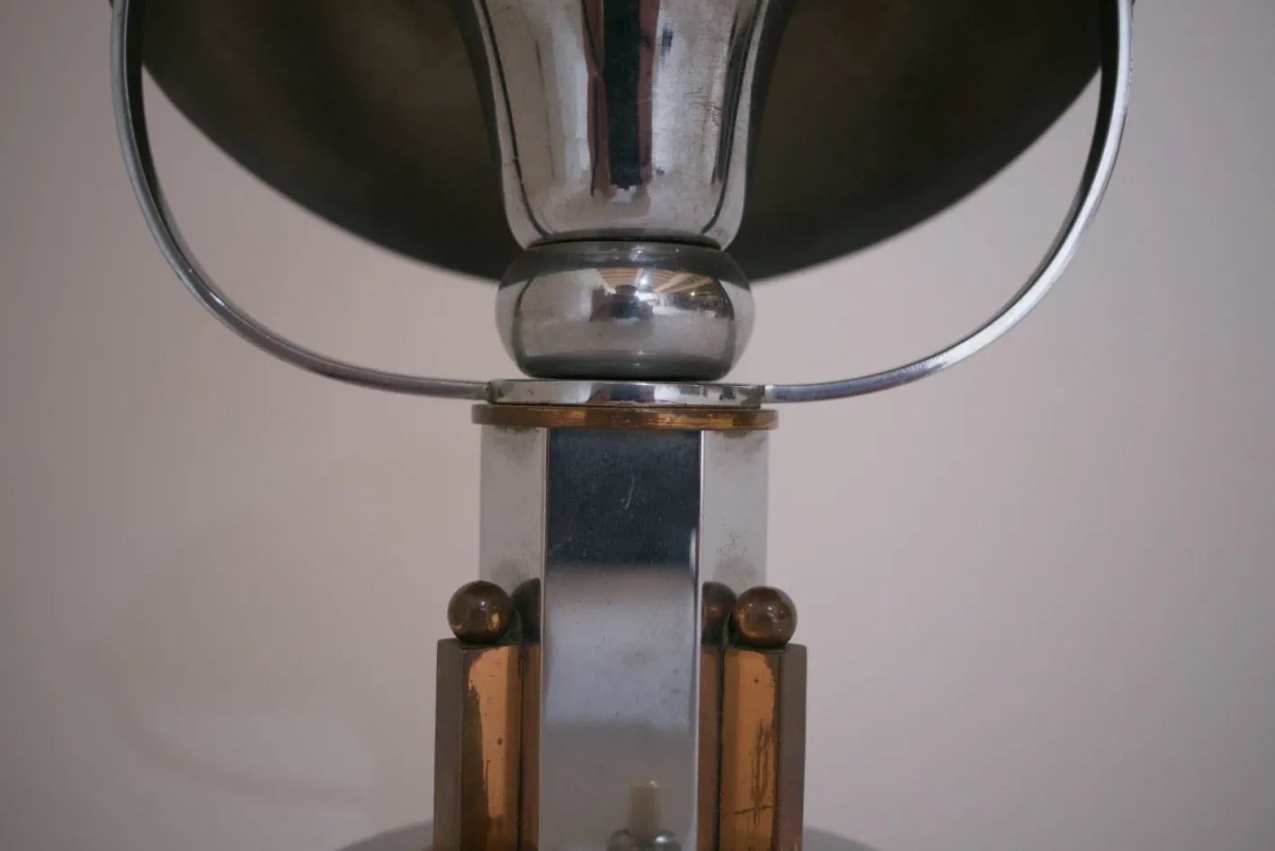Französische Vintage Tischlampe aus Kupfer & Chrom, 1930