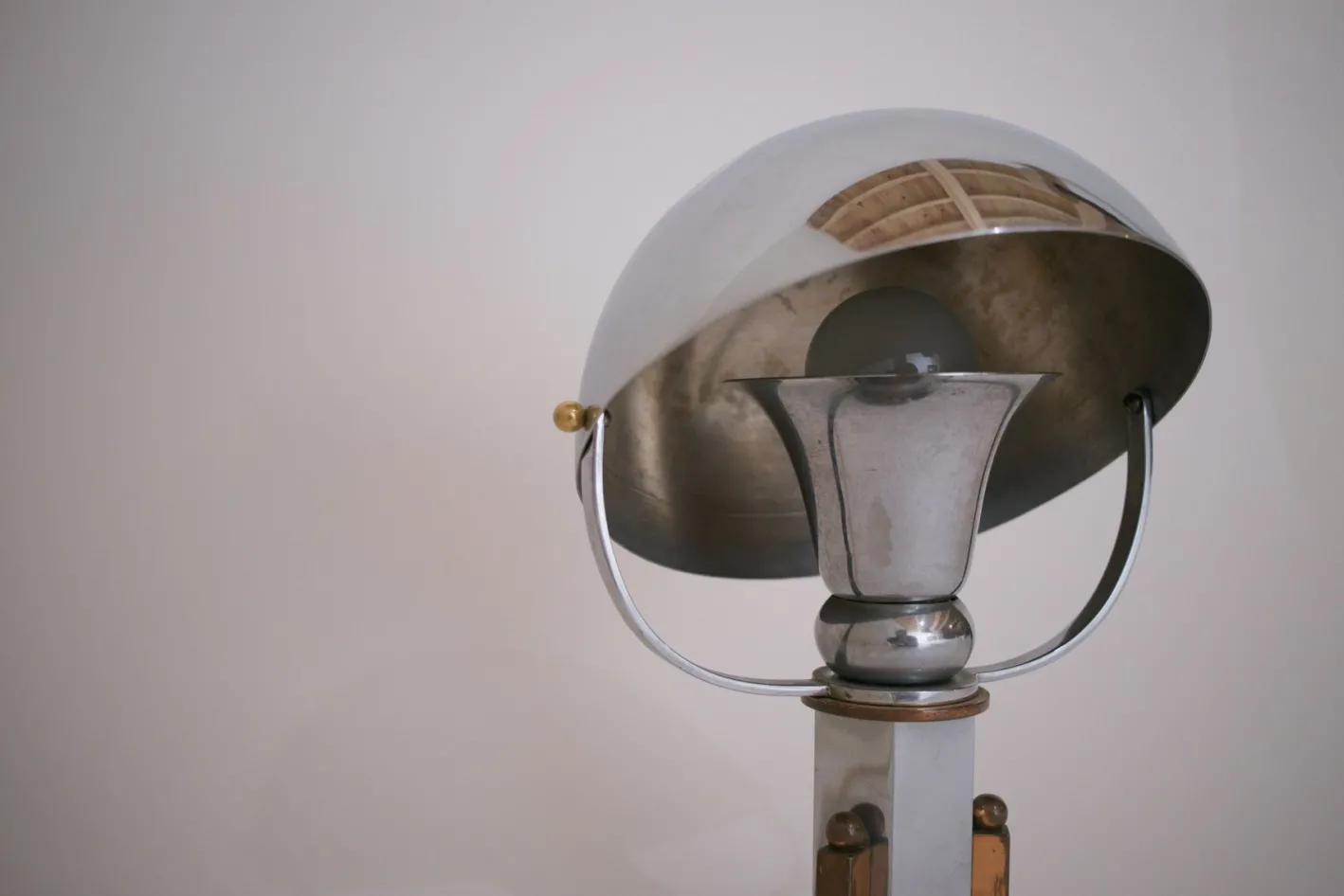 Französische Vintage Tischlampe aus Kupfer & Chrom, 1930
