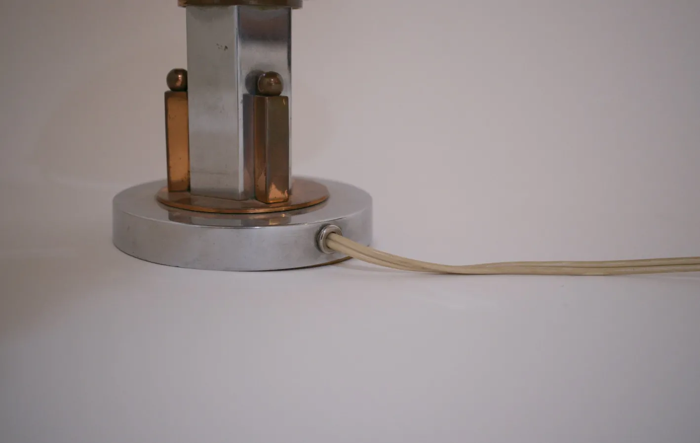 Französische Vintage Tischlampe aus Kupfer & Chrom, 1930