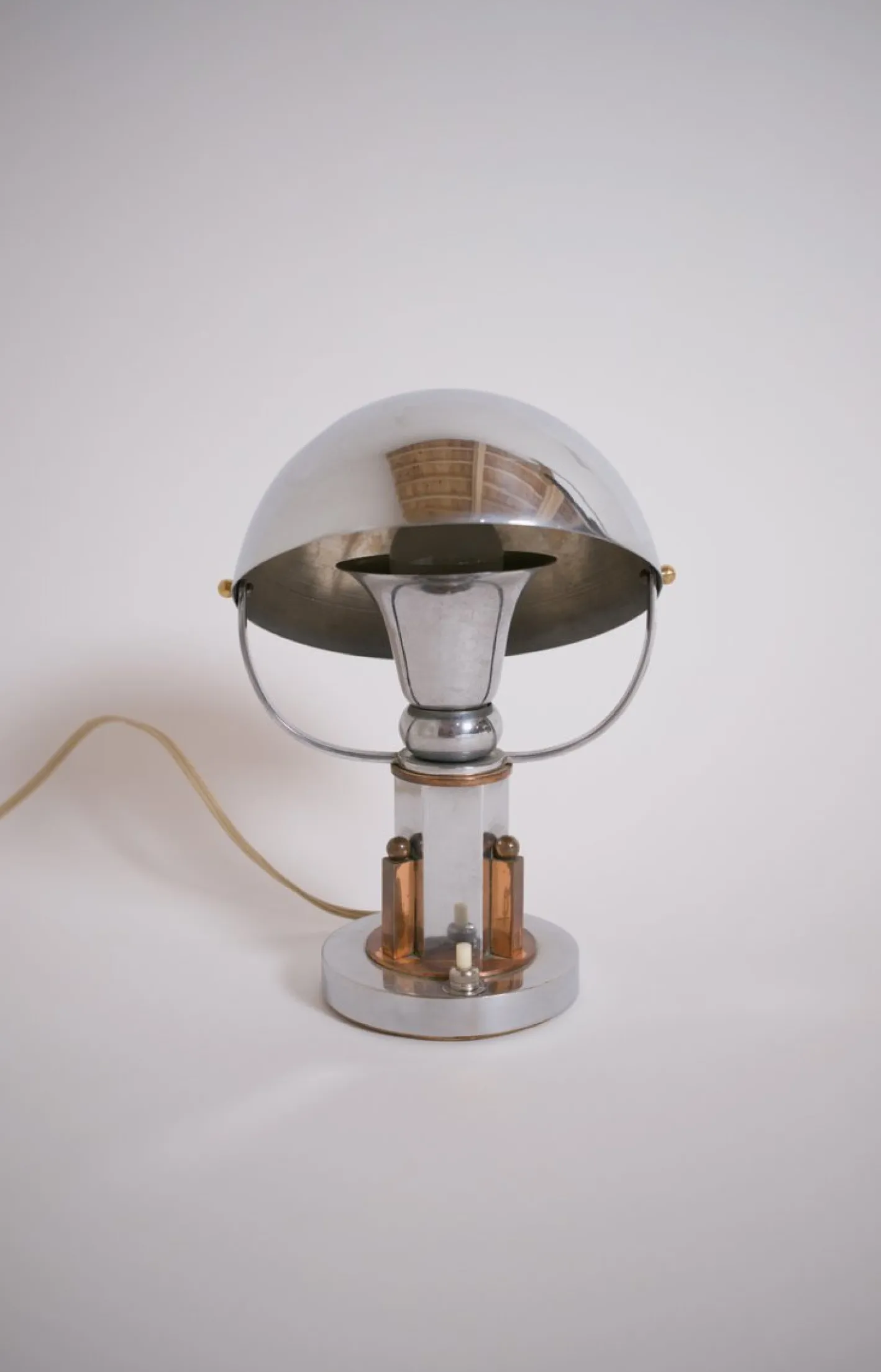 Französische Vintage Tischlampe aus Kupfer & Chrom, 1930