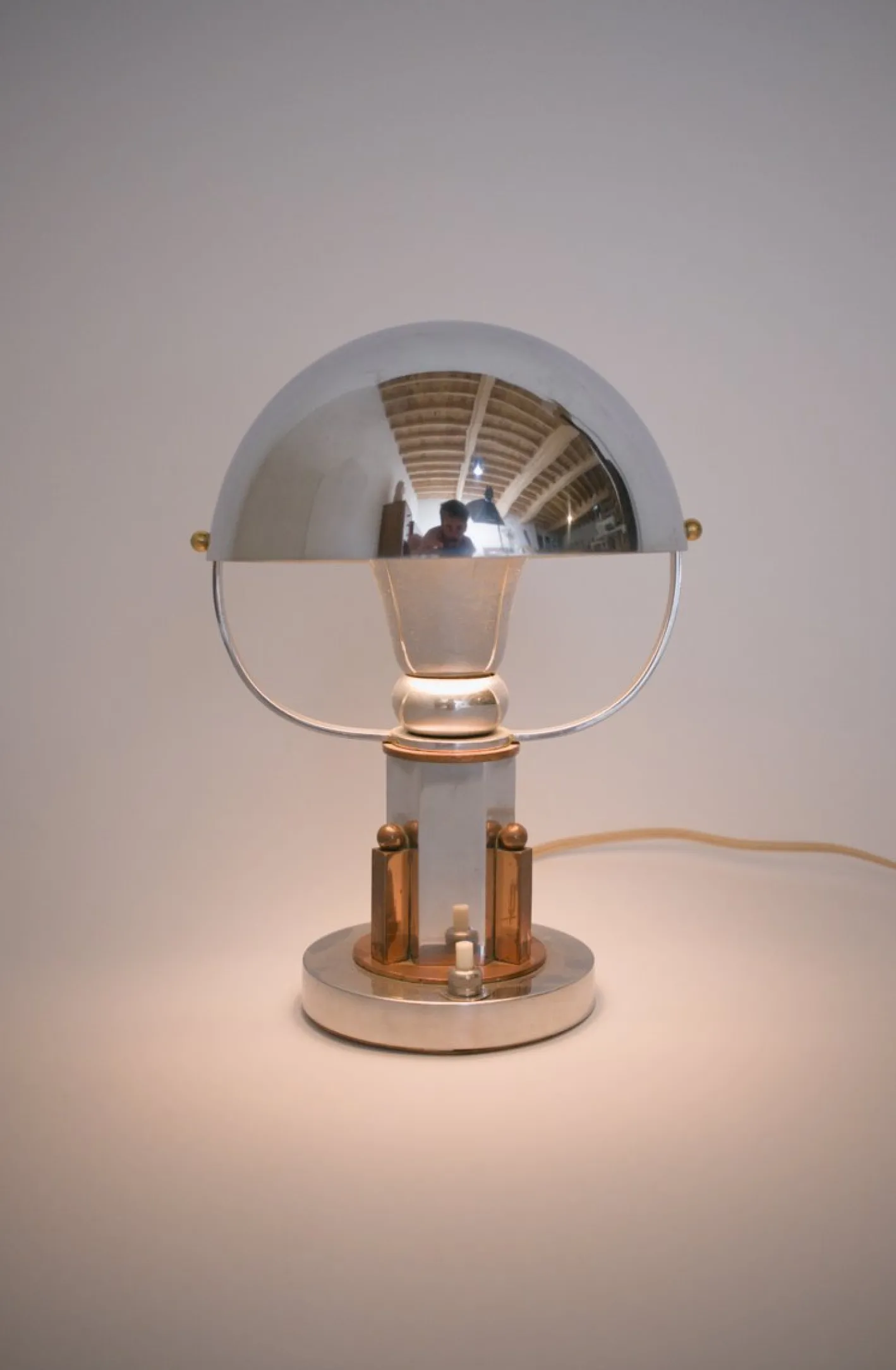 Französische Vintage Tischlampe aus Kupfer & Chrom, 1930