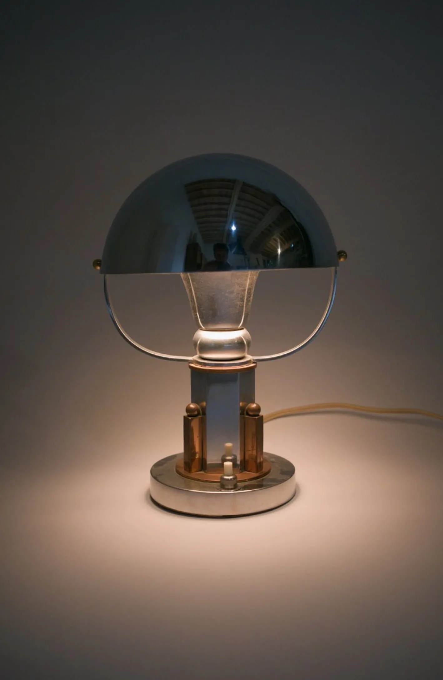 Französische Vintage Tischlampe aus Kupfer & Chrom, 1930