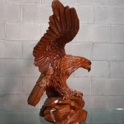 Große Steinadler Skulptur aus Holz, 2000er