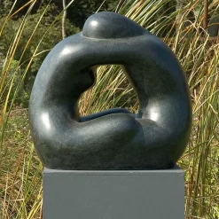 Guy Buseyne, Samen, 21. Jahrhundert, Bronzeskulptur