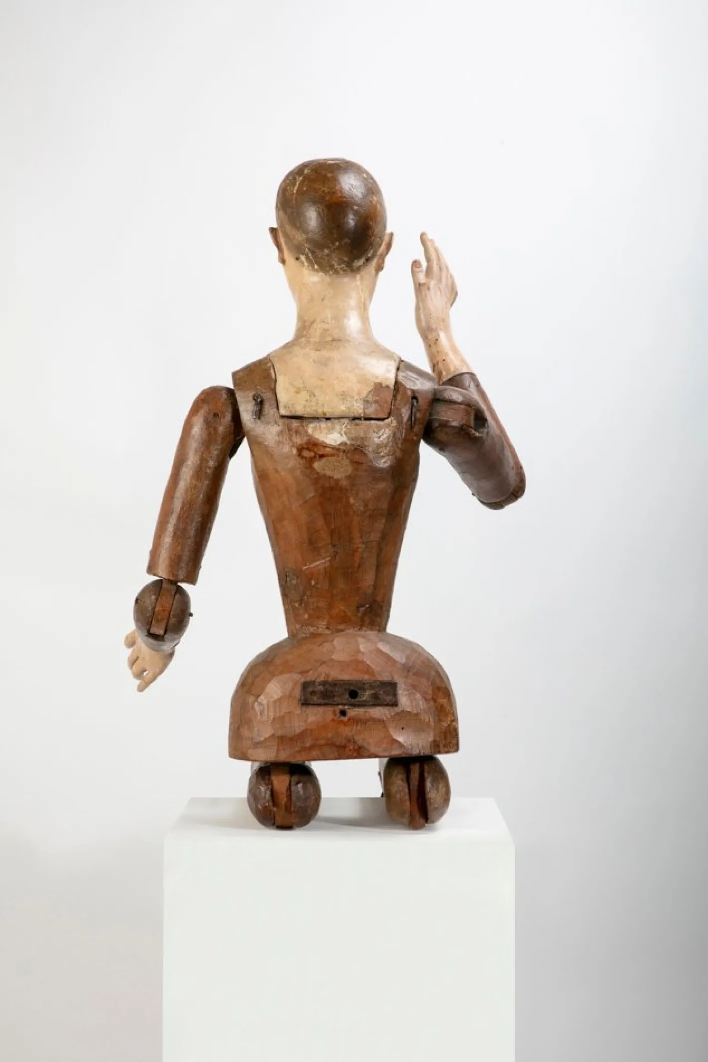 Italiano Ignoto, Gegliederte Maler-Schaufensterpuppe, 1790, Holz mit Glasdetails
