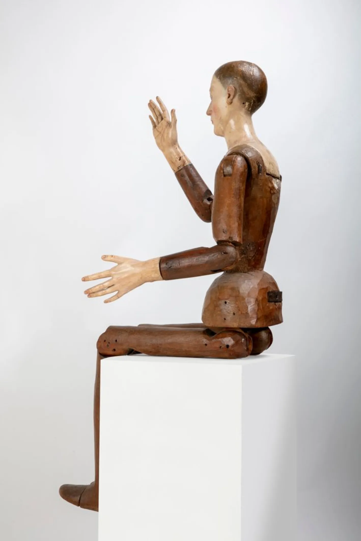 Italiano Ignoto, Gegliederte Maler-Schaufensterpuppe, 1790, Holz mit Glasdetails