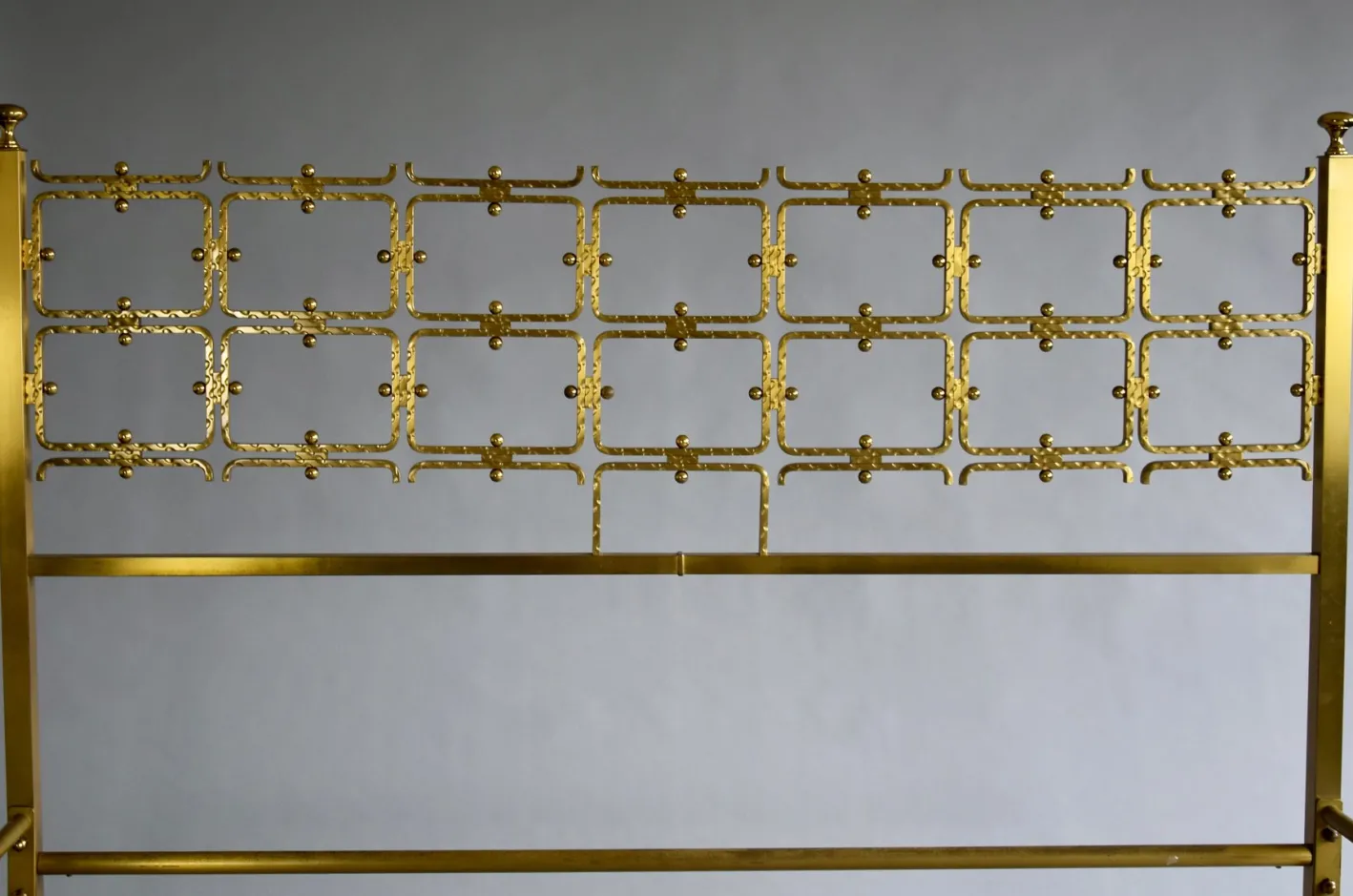 Italienisches Mid-Century Messing Doppelbett von Osvaldo Borsani
