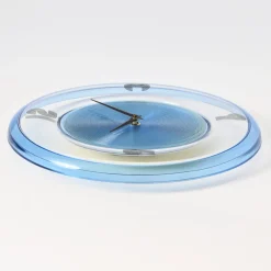 Italienische Wanduhr aus Acryl von Guzzini, 1990er