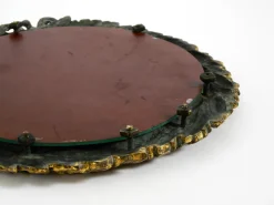 Kleiner französischer Mid-Century Modern Wandspiegel mit verziertem Messingrahmen, 1950er