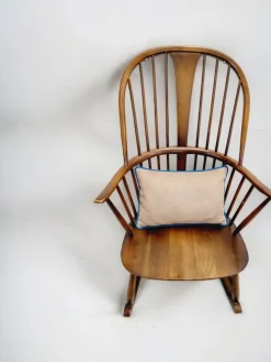 Lucian Ercolani zugeschriebener Mid-Century Modern Schaukelstuhl für Ercol