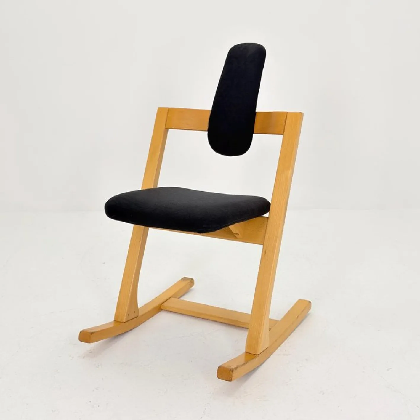 Mid-Century Pendel Schaukelstuhl von Peter Opsvik für Stokke Norway, 1980er