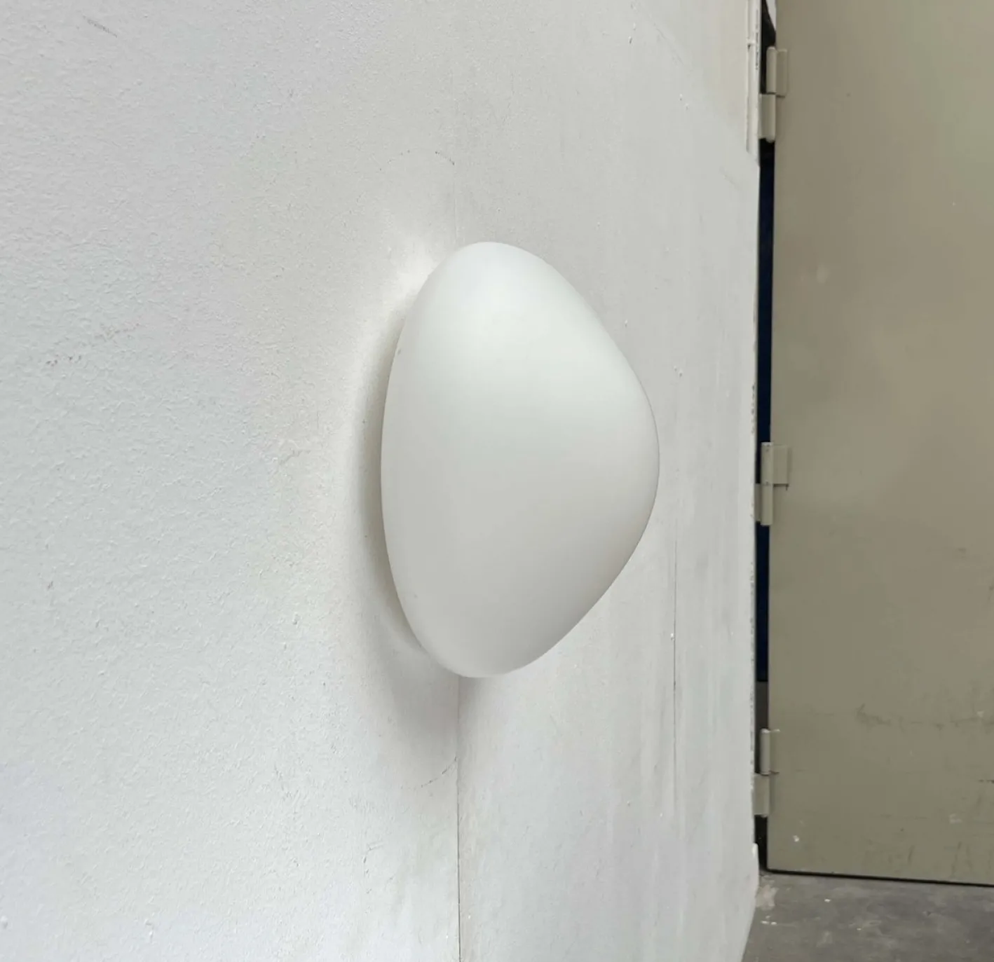 Minimalistische Mid-Century Modern Decken- oder Wandlampe von Wilhelm Wagenfeld für Lindner, 1950er