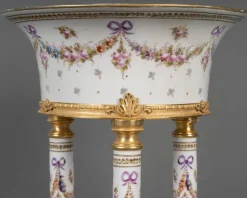 Napoleon III Säulen-Pflanzgefäß aus bemaltem Porzellan und vergoldeter Bronze