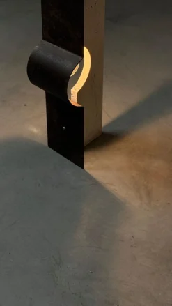 Oculus Ox Stehlampe aus Eisen & Travertin von D´ARK Atelier