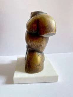Peter Kern, Moderner Akt eines Herrentorsos aus Bronze, Limitierte Auflage, 1980er, Bronze