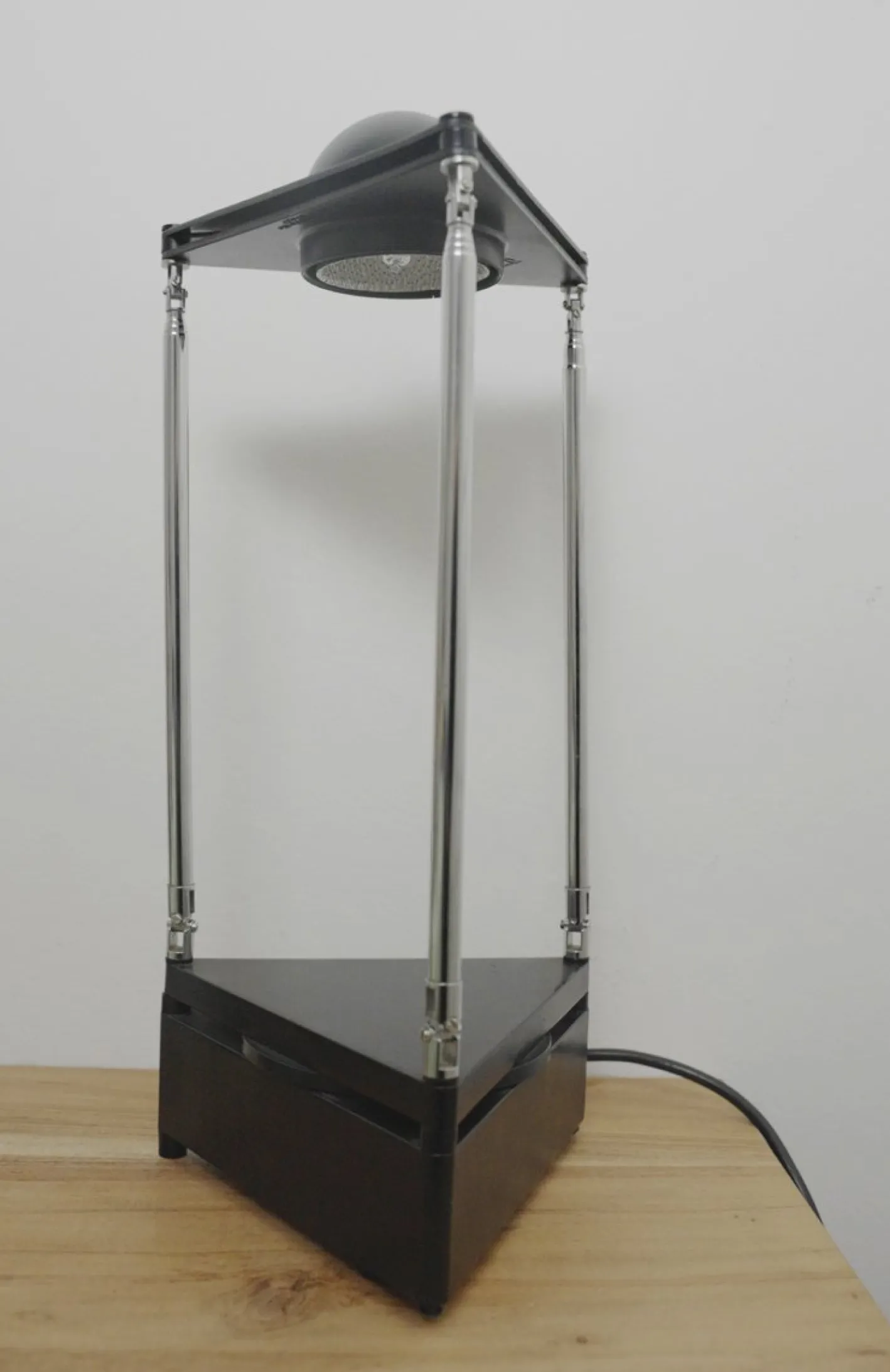 Postmoderne Kandido Lampe von Ferdinand Porsche, 1980er