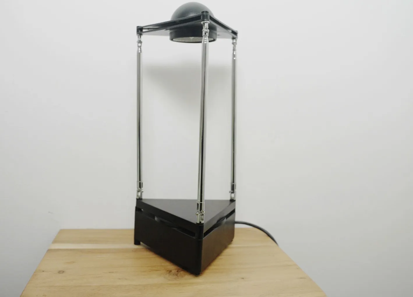 Postmoderne Kandido Lampe von Ferdinand Porsche, 1980er