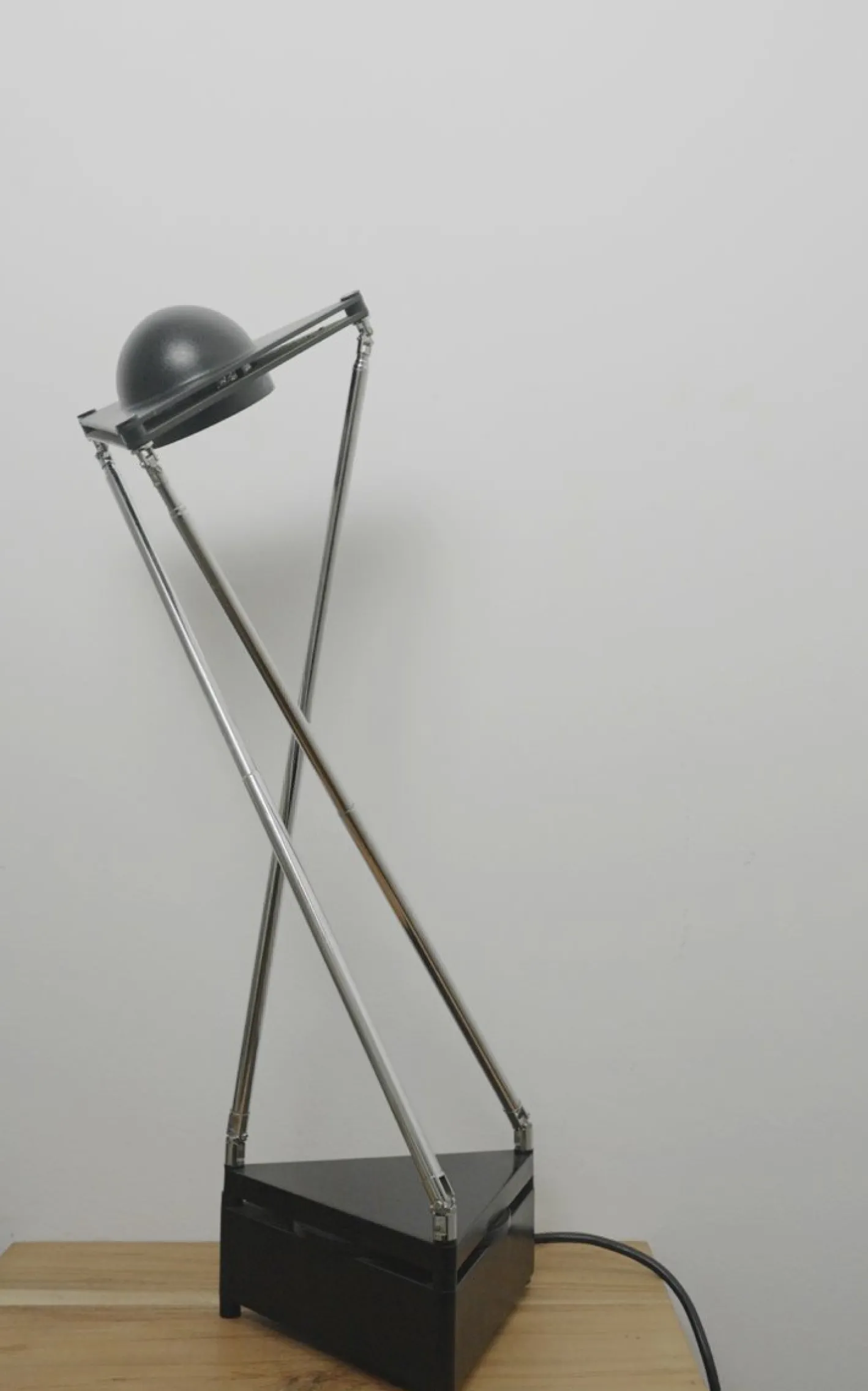 Postmoderne Kandido Lampe von Ferdinand Porsche, 1980er