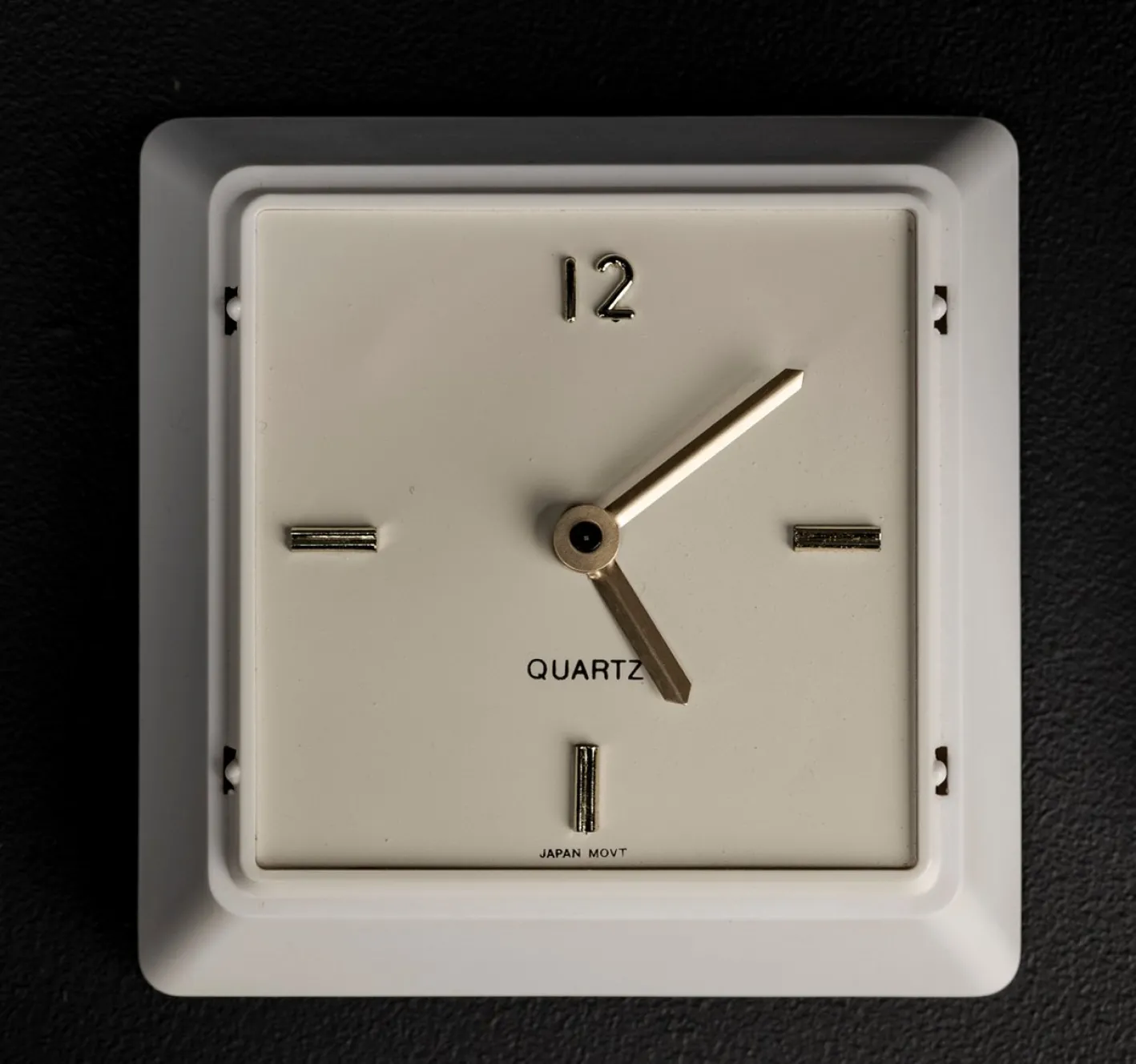Pyramidenuhr von Hidekatsu Nomizu für Tochigi Tokei, 1989