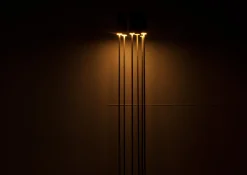 Reed VI Aluminium Lichtskulptur von Early Light