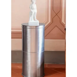 Rl 08 Zylindrischer Sockel aus Gebürstetem Aluminium von Caspal