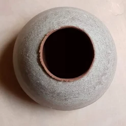 Rote Psykter Vase aus Steingut von Elena Vasilantonaki