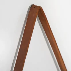 Runder Wandspiegel mit Lederriemen, 1960er