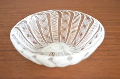 Schale aus Muranoglas in Zanfirico Latticino Technik