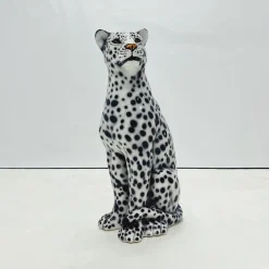 Schneeleopard aus Keramik von Ceramiche Boxer