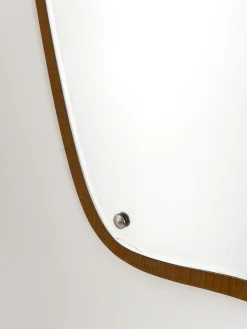 Schwedischer Moderner Organisch Geformter Teak Wandspiegel, 1950er