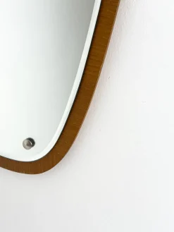 Schwedischer Moderner Organisch Geformter Teak Wandspiegel, 1950er