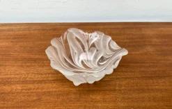 Schwere deutsche Vintage Glasschale mit Blumenmuster von Walther Glas, 1970er