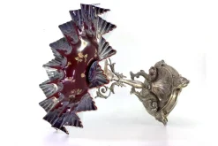 Silberner Obstschalen-Aufsatz mit gewelltem Glasbecher und Fisch- und Wölfe-Figuren
