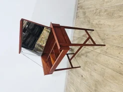 Skandinavischer Vintage Frisiertisch aus Teak, 1960er