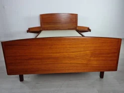 Skandinavisches Teak Bett, 1990er
